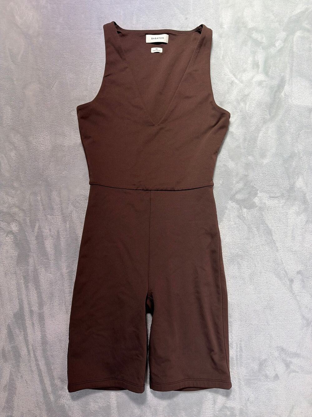Aritzia Babaton Contour V-Neck Romper Bodysuit Mocha Brown - XS